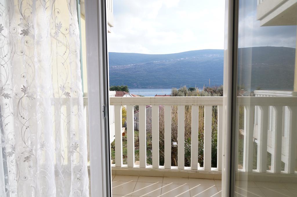 Apartment Begonia Of Kumbor Herceg Novi Exterior photo